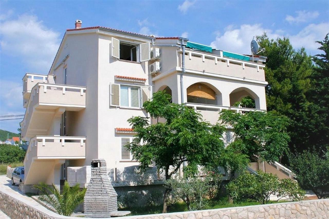 Apartments Vrtlici Stara Novalja Buitenkant foto